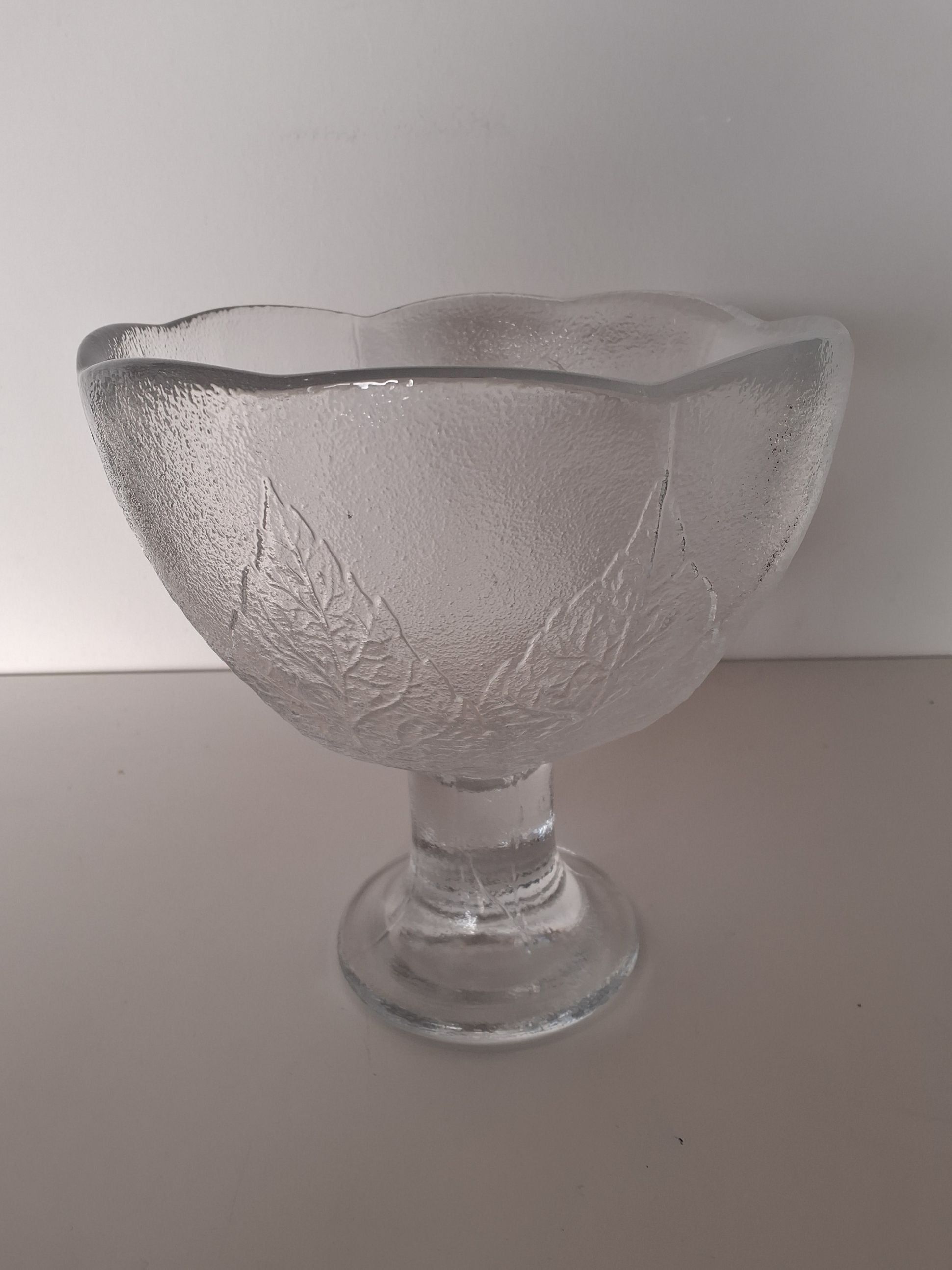 Kosta Boda skål på fod